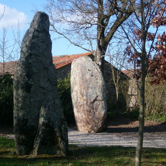 Les Pierres Jumelles