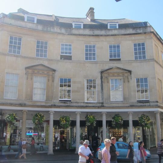 35 And 36, Stall Street