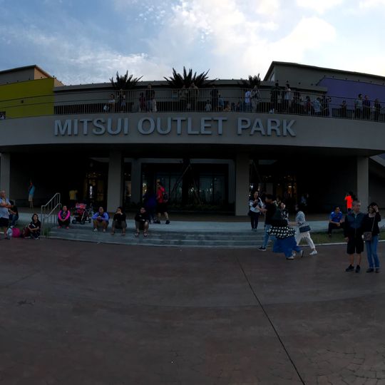 Mitsui Outlet Park Taichung Port