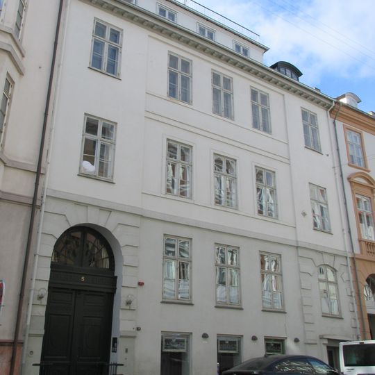 Dronningens Tværgade 5