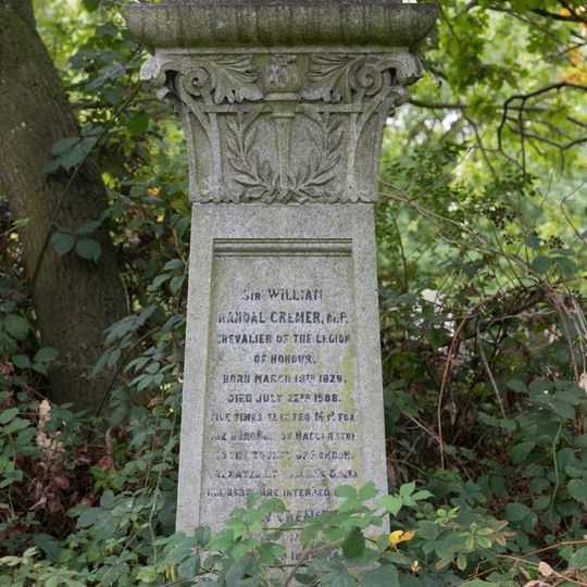 Tomb of Sir William Randal Cremer in Hampstead Cemetery