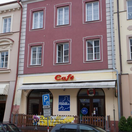 Velké náměstí 27