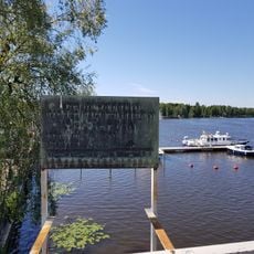 Charlotta-sillan muistolaatta