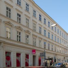 Burggasse 67