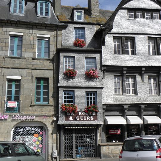 Maison, 50 place du Centre