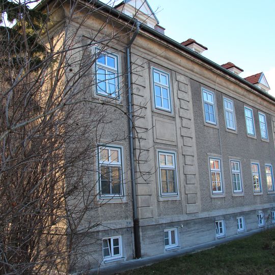 Arbeiter-/Angestelltenwohnhaus