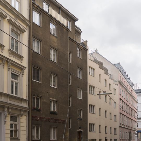 Wohnhausanlage Thurygasse 6