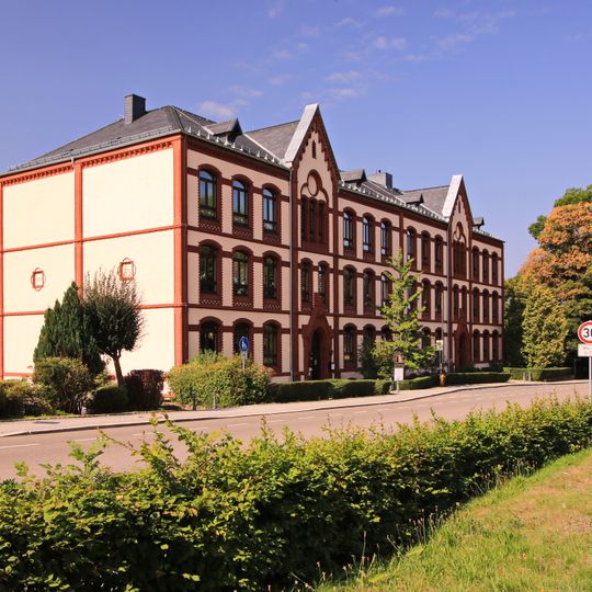 School building Hauptstraße 18