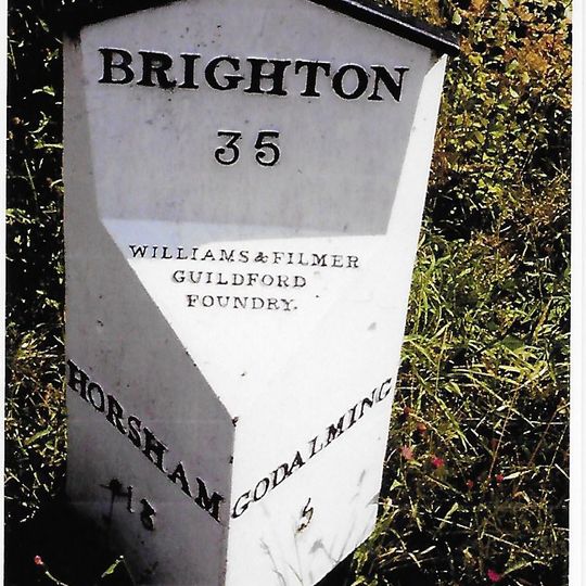 Milepost, Park Hatch, Dunsfold Road, opp. jct with Dunsfold Common Road