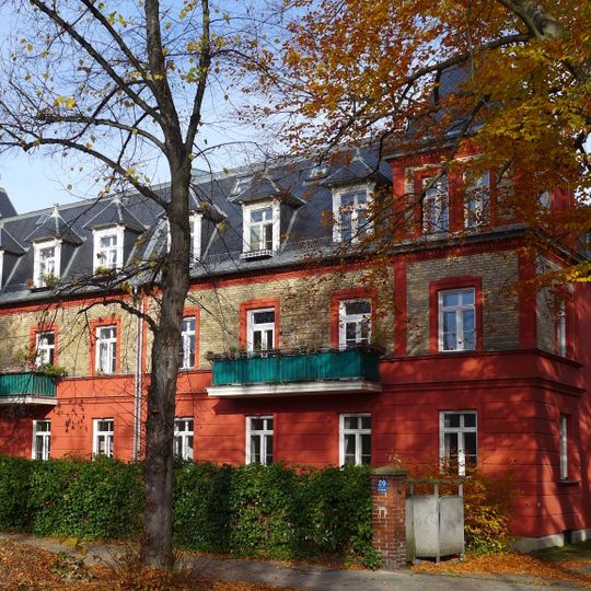 Nördliche Auffahrtsallee 20–21