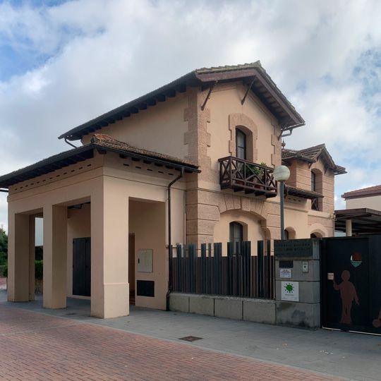 Dwellings at Camí Ral, 13