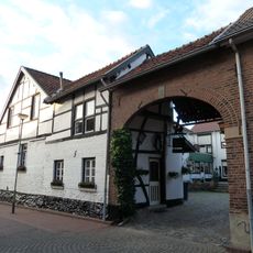 Dorpstraat 10, Sint Geertruid