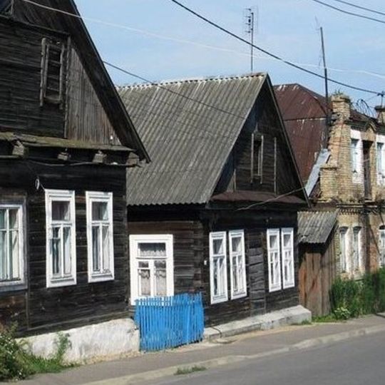 Enhieĺsa Street 17, Iŭje