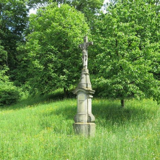 Kříž v ulici Kaštany v Rychnově nad Kněžnou