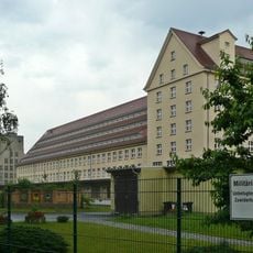 Zwei Kasernengebäude Talstraße 28; 28a