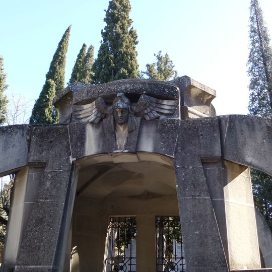 Mausoleo de Pi y Margall