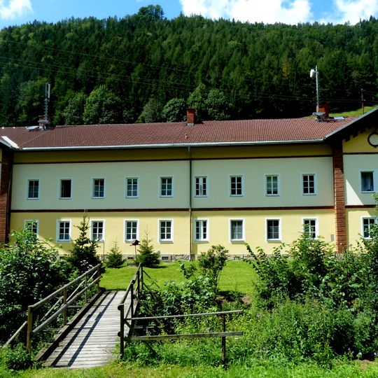 Ehem. Personalhaus zu Radwerk XIV mit Nebengebäude