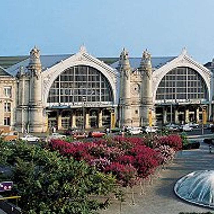 Tours railway station
