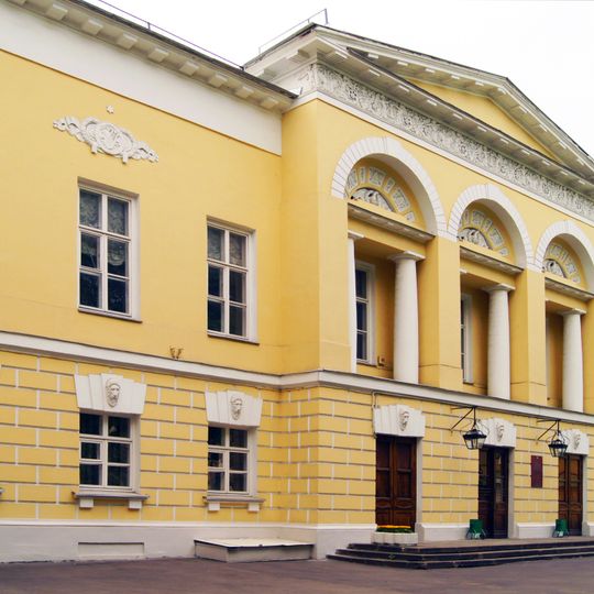 Главный дом