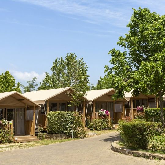 Hu Roma camping in town