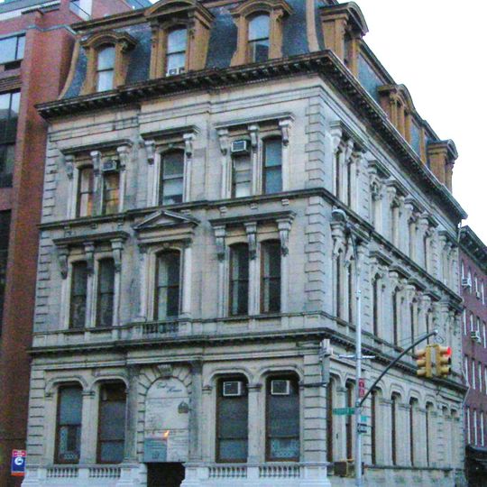 Edificio Metropolitan Savings Bank