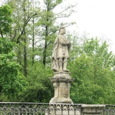 Socha svatého Jana na barokním mostě poblíž zámku Žďár