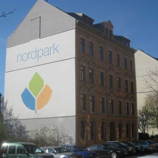 Mietshaus in geschlossener Bebauung konzipiert Lohrstraße 21