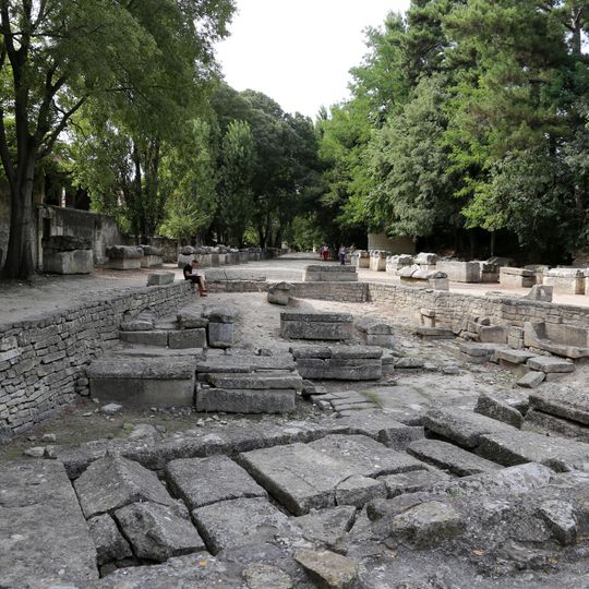 Cementerio de Alyscamps