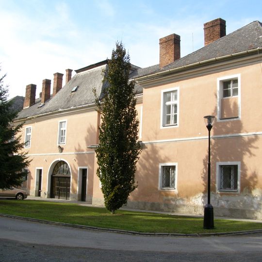 Zámek Velký Týnec