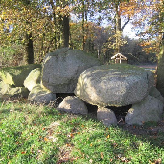 Großsteingrab im Ipeken