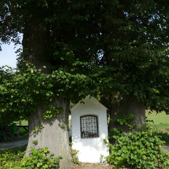 Kaplička pod lípami