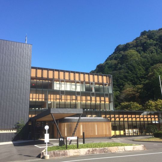 Stadt- und Zentralbibliothek Maniwa