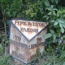 Milepost, N of Holmer House