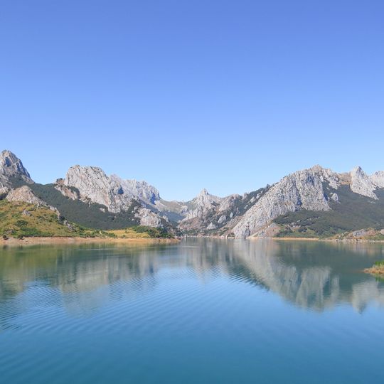 Montaña de Riaño y Mampodre Regional Park