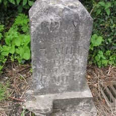 Milestone on A484 at Cwmdwyfran
