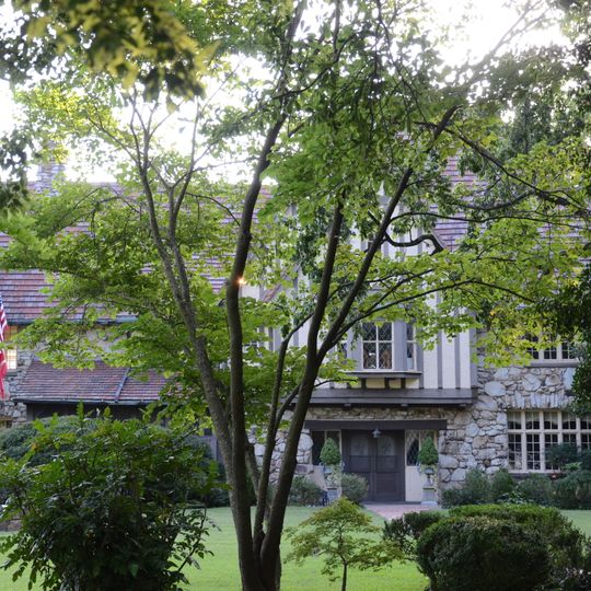 Land's End Plantation