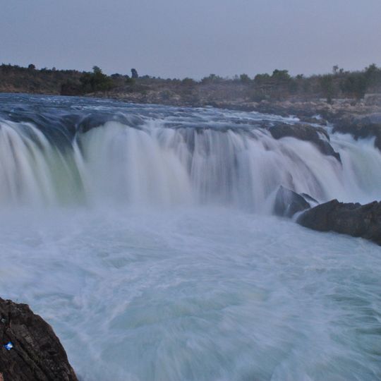 Dhuandhar Falls