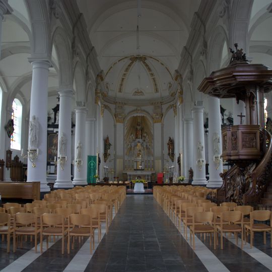Église Sint-Petrus en Paulus de Hansbeke