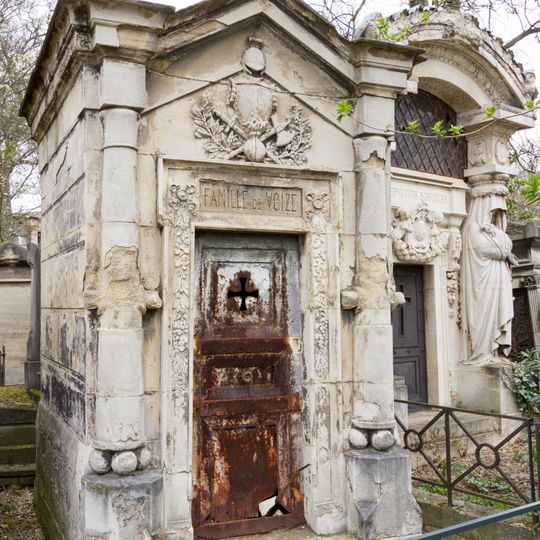 Grave of Voize
