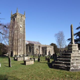 Churchyard cross in St Andrew's churchyard