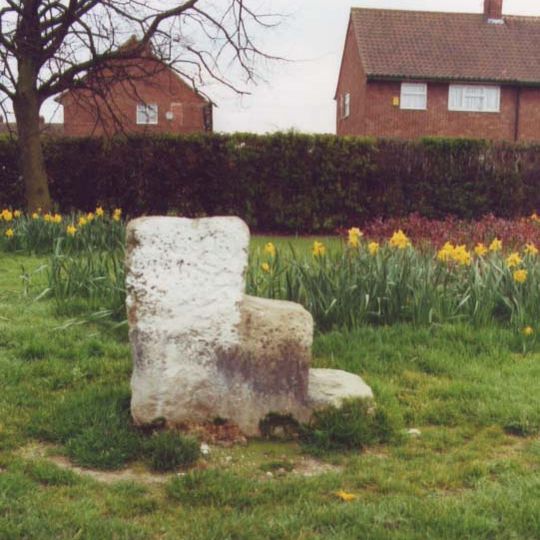 Milestone, Holderness Road, 100m N of island to Bilton Grange Estate