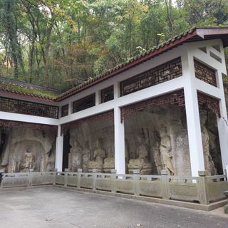 Buddhist statues in Ciyunling