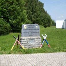 Památník západně od Železné u hranic