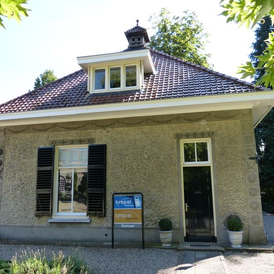 Huize Klarenbeek: huidige kantoorgebouw