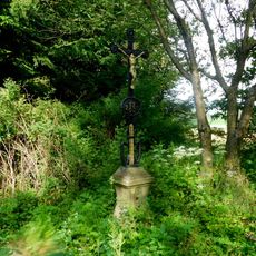 Kříž u polní cesty jihozápadně od Milotiček