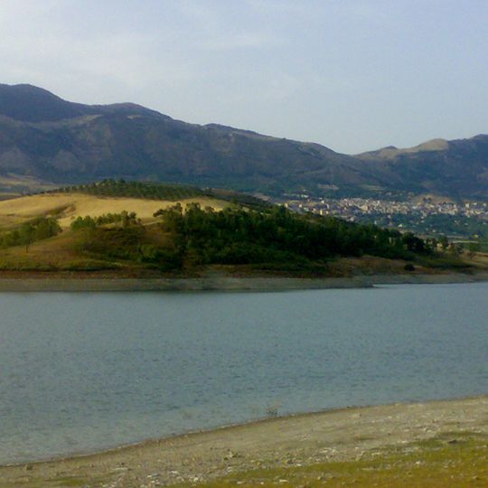 Lago di Magazzolo