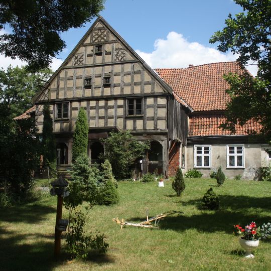 Dom podcieniowy nr 23