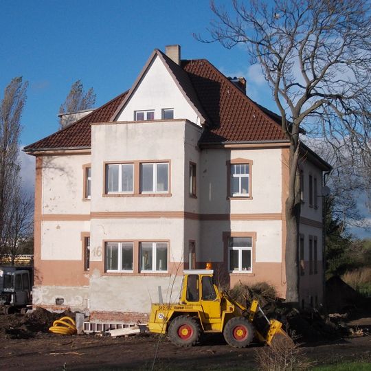 Hallesche Straße 16