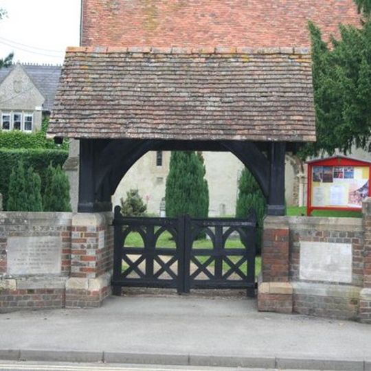 Crowmarsh Gifford War Memorial Lychgate
