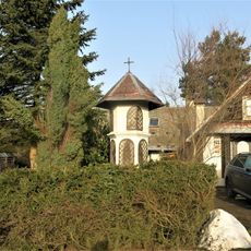 Kaplička u domu 145 ve Zdislavě